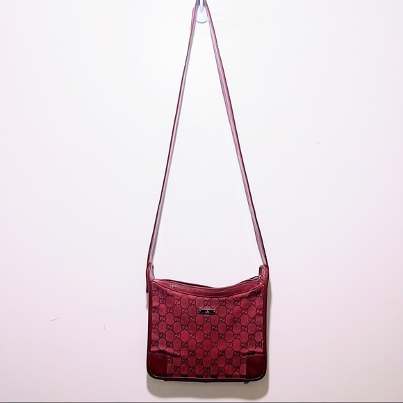 Authentic Gucci Canvas/Patent Leather crossbody - Picture 3 of 13